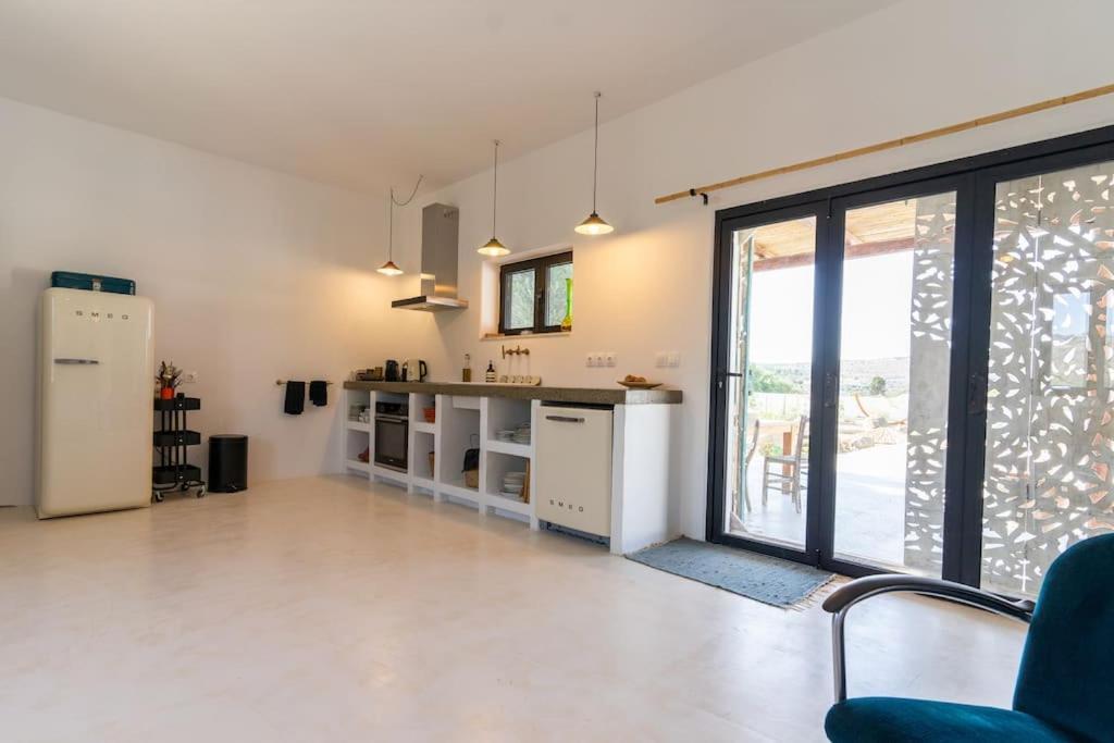 Villa Louloudia Stylish Luxury Villa With Private Pool Pitsidia Extérieur photo